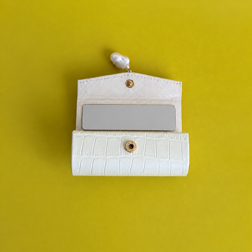 White Baroque Pearl Lipstick Case